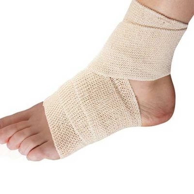 Het witte Goede Elastische Katoen van Breathability omfloerst Verband 15cm